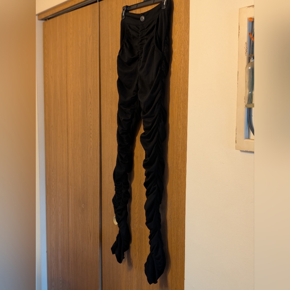 Black Ruched Split Hem Pants - Picture 3 of 11